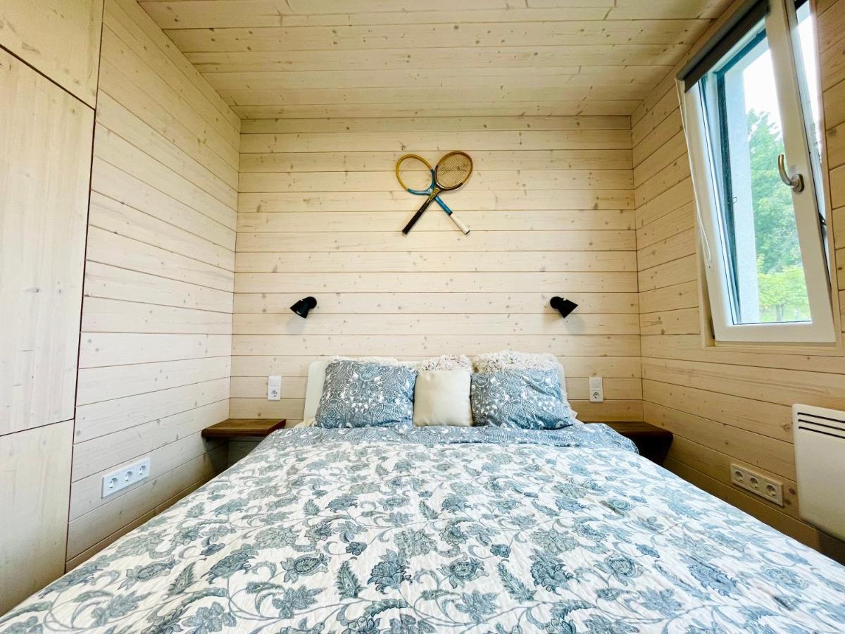 Wine & Space Lodge At Lake Balaton Balatonlelle Exterior foto
